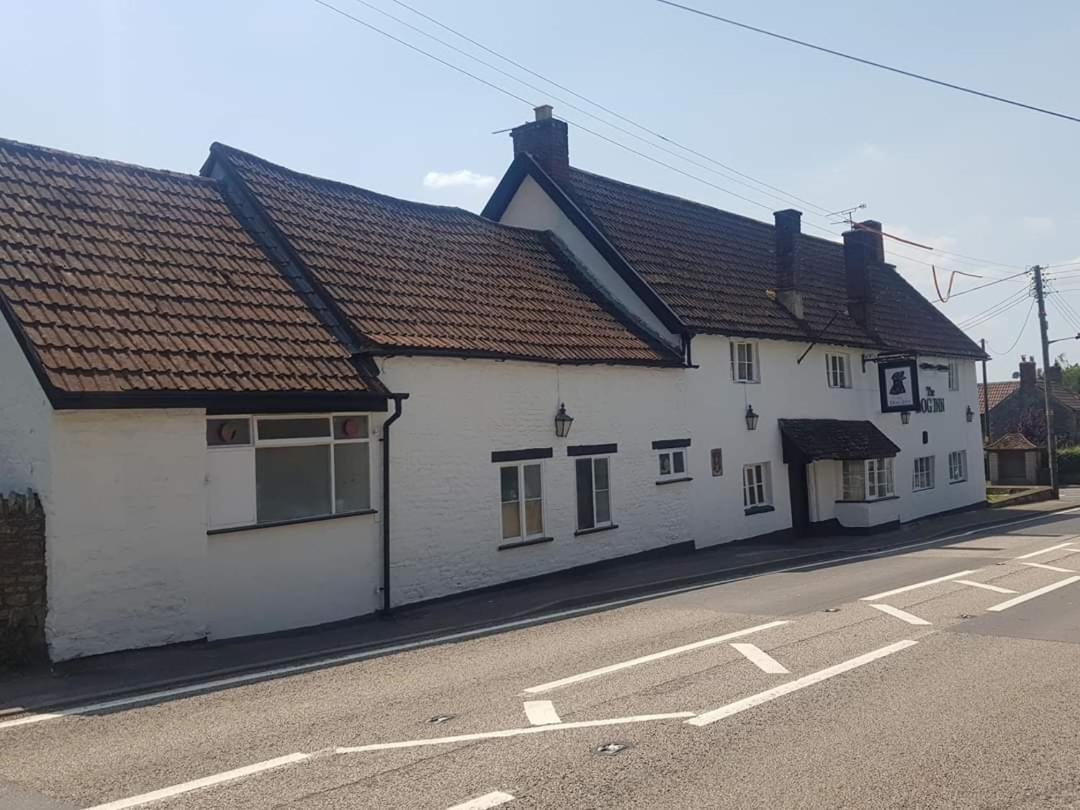 The Dog Inn Old Sodbury Exterior photo