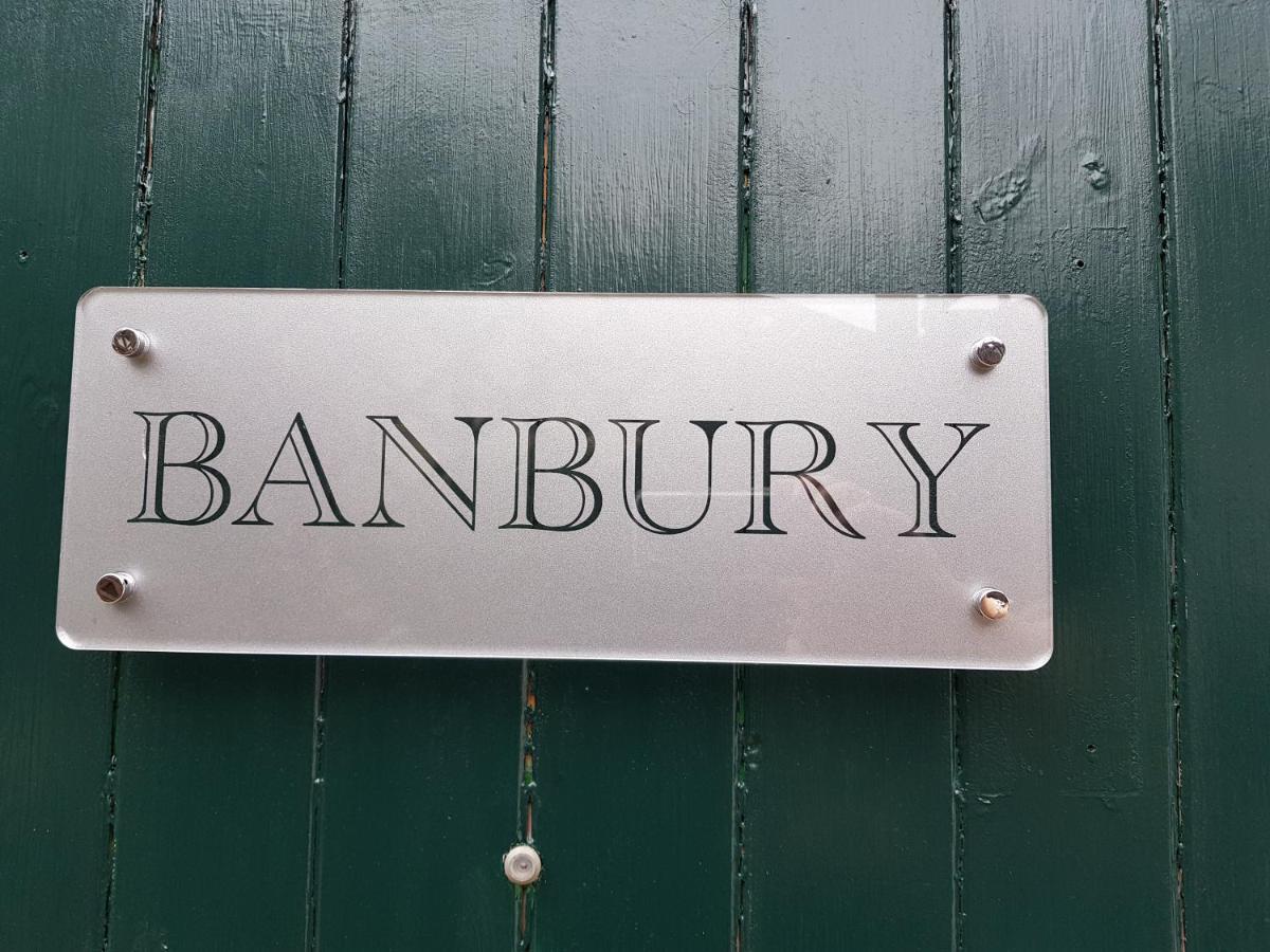 The Dog Inn Old Sodbury Exterior photo